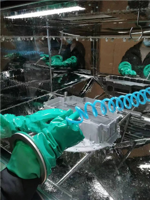 零部件的表面清潔度是很重要的一項(xiàng)